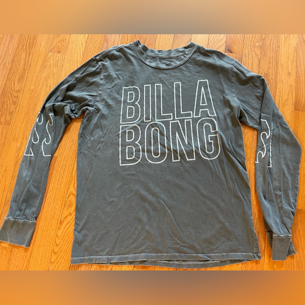 Billabong long sleeve  
Large gray